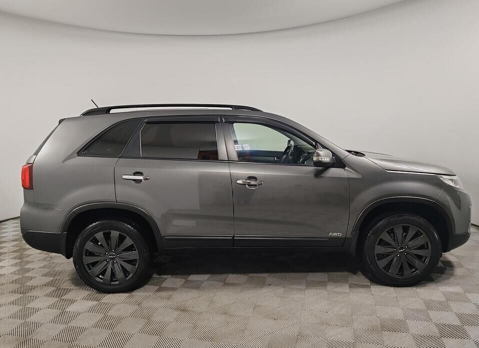 Kia Sorento, II Рестайлинг 2.4 AT (175 л.с.) 4WD