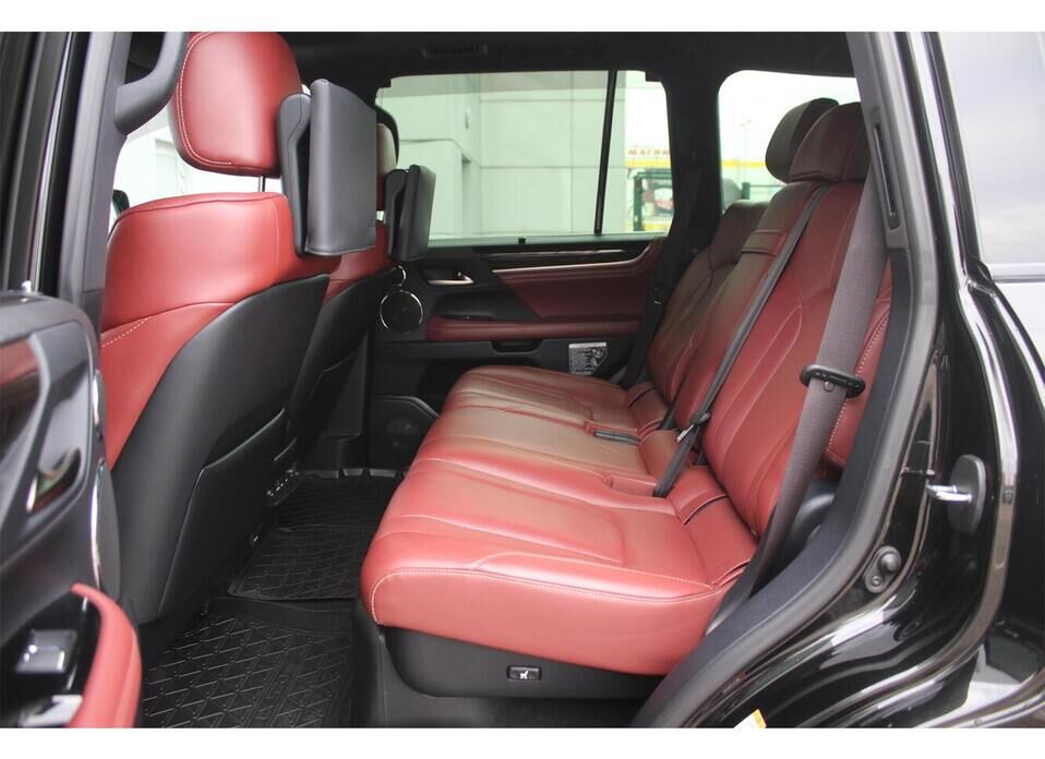 Lexus LX, III Рестайлинг 2 570 5.7 AT (367 л.с.) 4WD