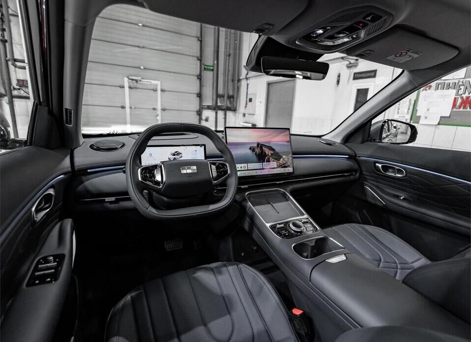 Geely EX5 EM-i 1.5hyb AT (167 л.с.)