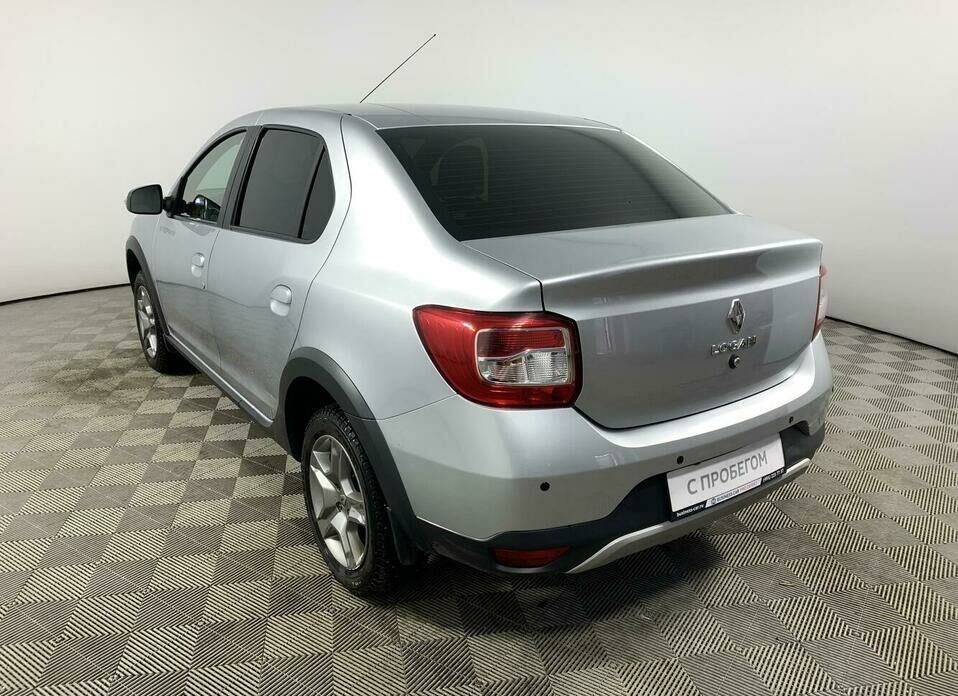 Renault Logan Stepway 1.6 CVT (113 л.с.)