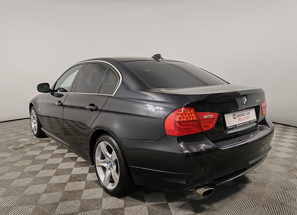 BMW 3 серии, V (E90/E91/E92/E93) Рестайлинг 320i 2.0 AT (156 л.с.)