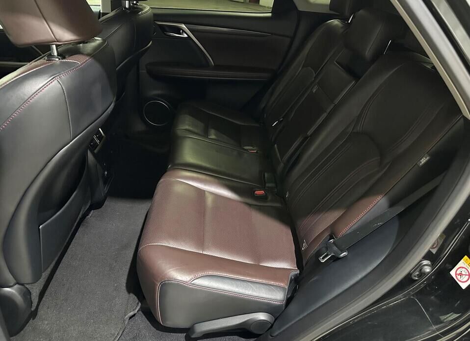 Lexus RX, IV 200t 2.0 AT (238 л.с.) 4WD