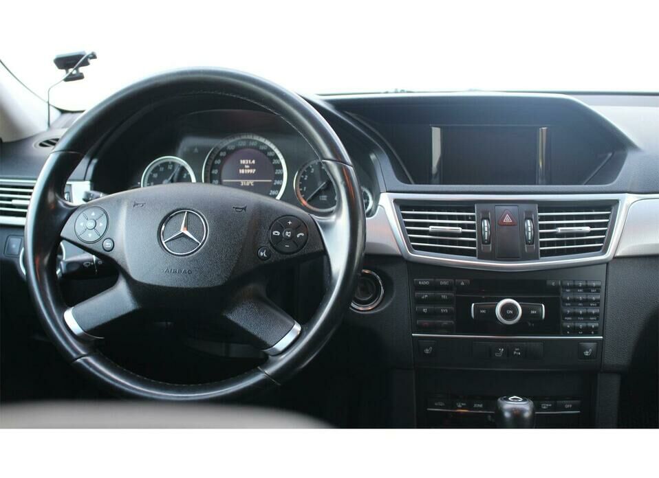 Mercedes-Benz E-Класс 200 5G-Tronic 1.8 AT (184 л.с.)