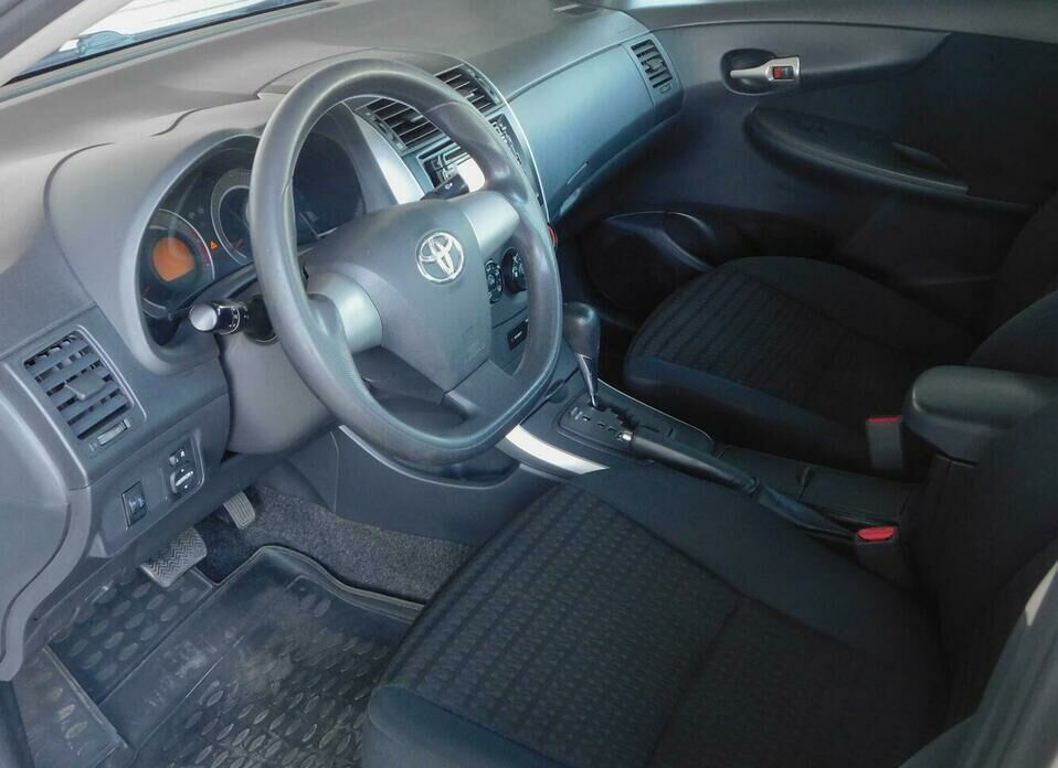 Toyota Corolla 1.6 AT (124 л.с.)