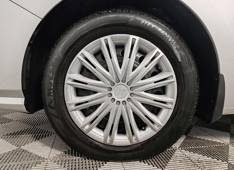 Hyundai Solaris, II Рестайлинг 1.6 AT (123 л.с.)