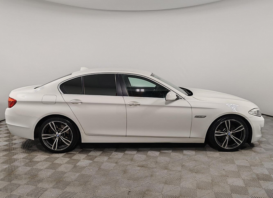 BMW 5 серии, VI (F10/F11/F07) 525d xDrive 2.0d AT (218 л.с.) 4WD