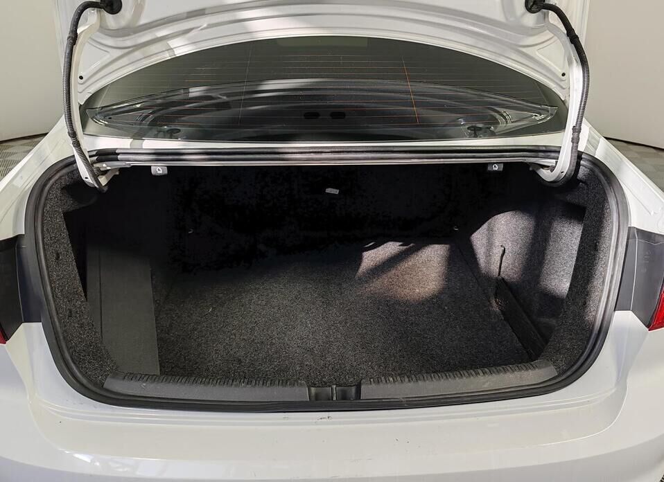 Volkswagen Jetta 1.4 AMT (125 л.с.)