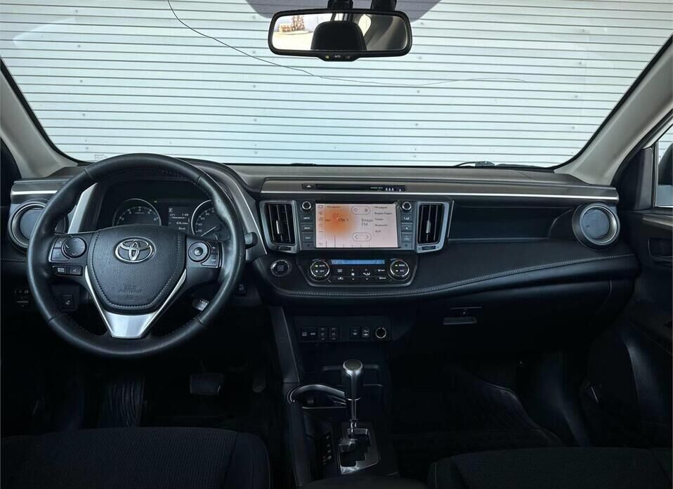 Toyota RAV4, IV (XA40) Рестайлинг 2.0 CVT (146 л.с.) 4WD