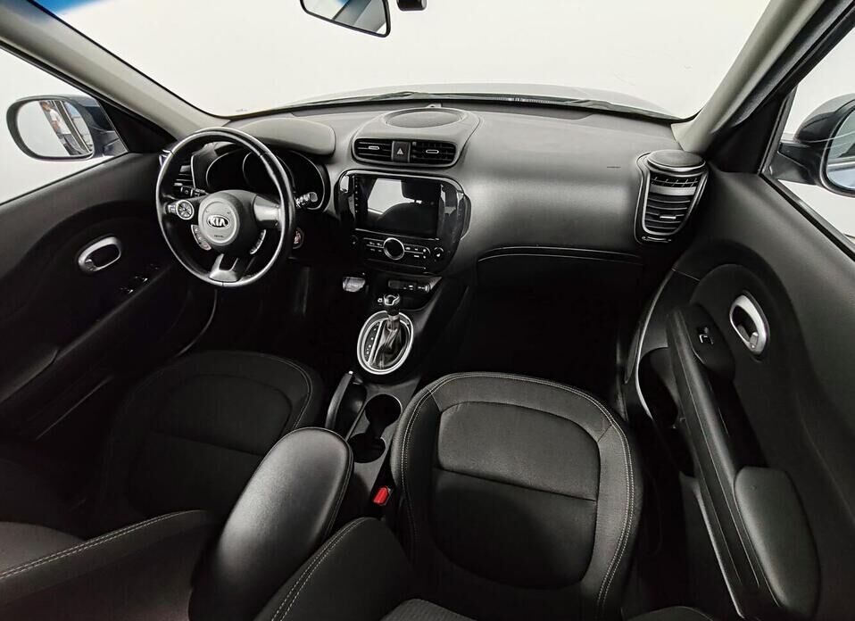Kia Soul 1.6 AT (124 л.с.)