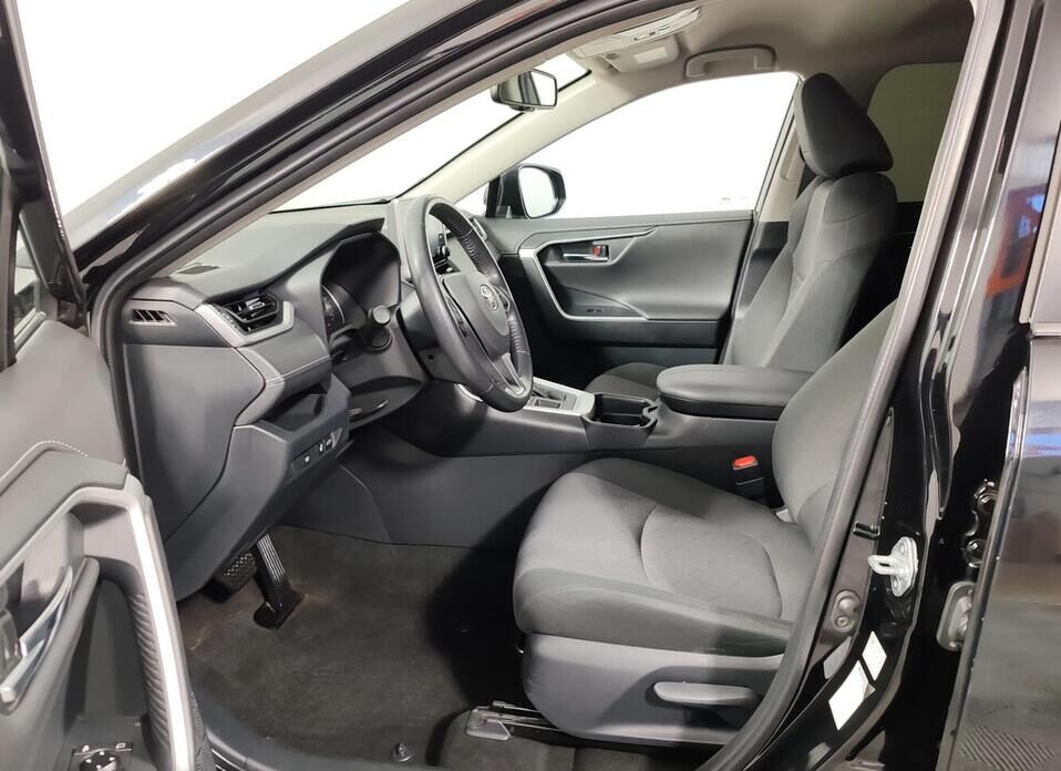 Toyota RAV4, V (XA50) 2.5 AT (199 л.с.) 4WD