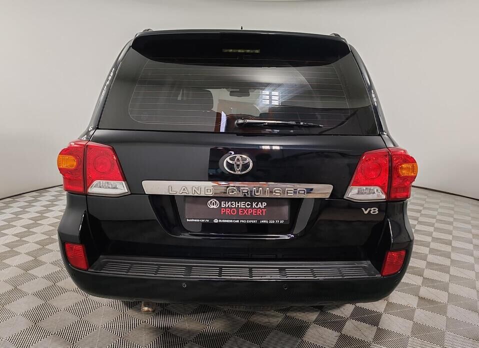 Toyota Land Cruiser, 200 Series Рестайлинг 1 4.5d AT (235 л.с.) 4WD