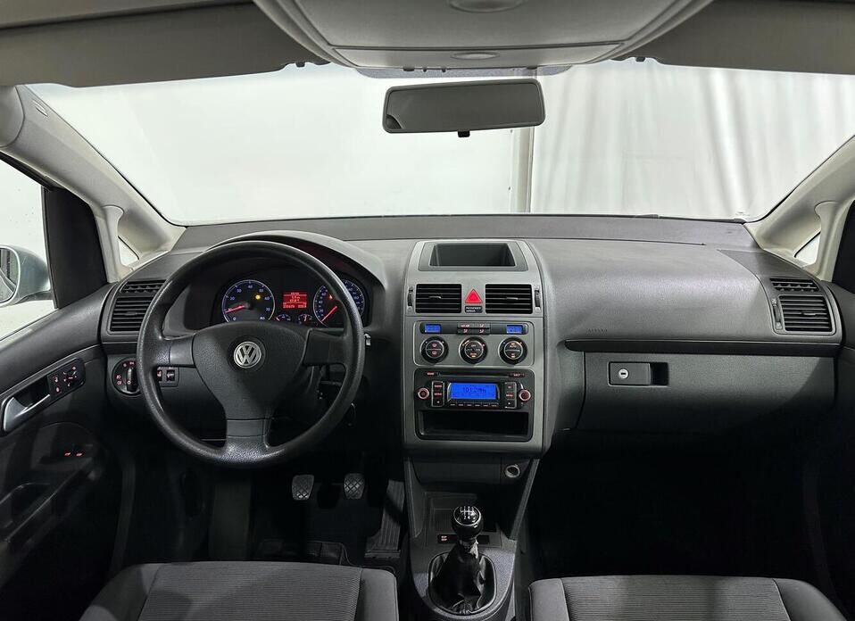 Volkswagen Touran, I Рестайлинг 1.6 MT (102 л.с.)