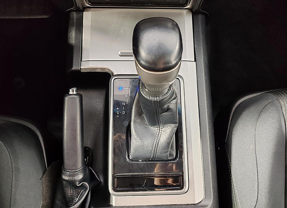 Toyota Land Cruiser Prado, 150 Series Рестайлинг 2 2.8d AT (177 л.с.) 4WD