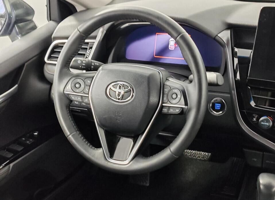 Toyota Camry 2.5 AT (209 л.с.)