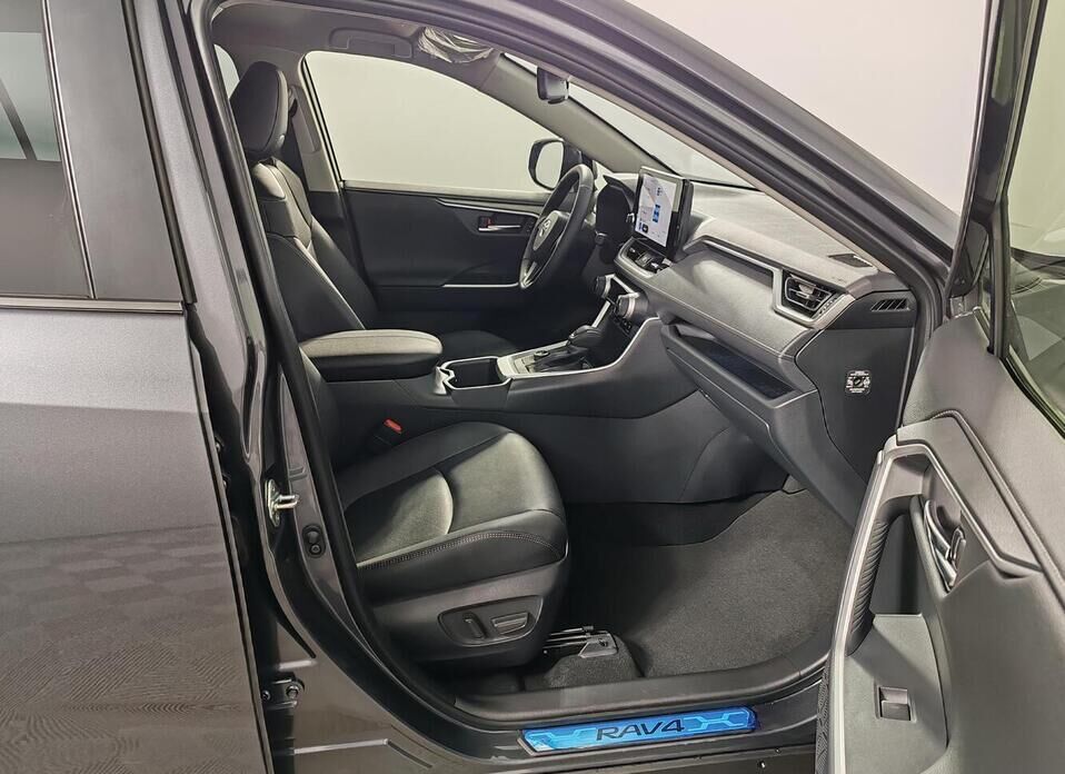 Toyota RAV4, V (XA50) 2.0 CVT (173 л.с.) 4WD