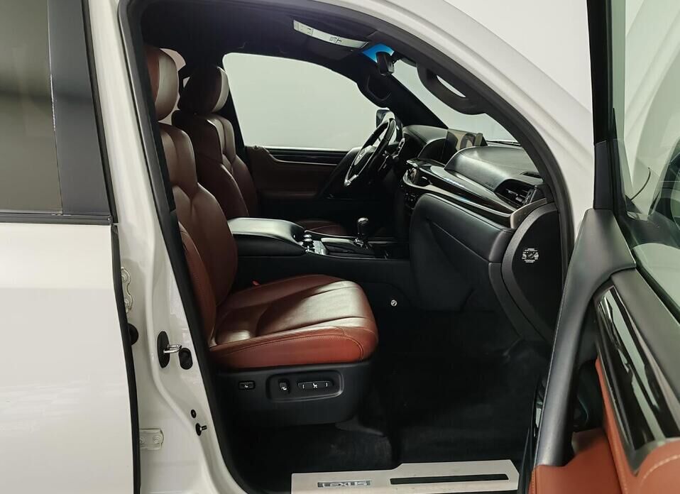 Lexus LX 450d 4.5d AT (272 л.с.) 4WD