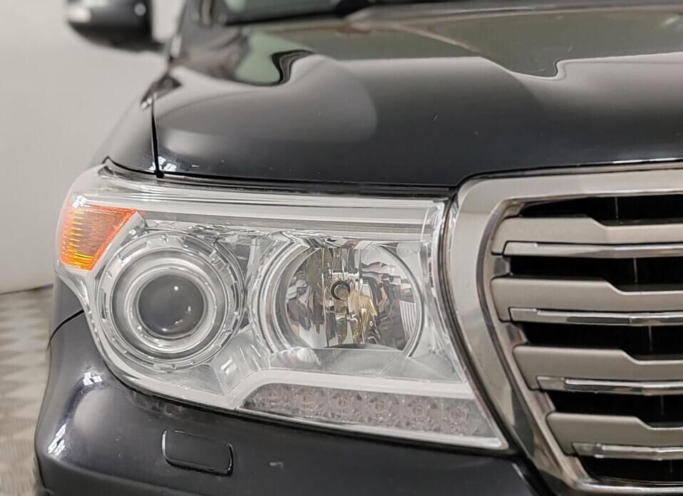 Toyota Land Cruiser 4.5d AT (235 л.с.) 4WD