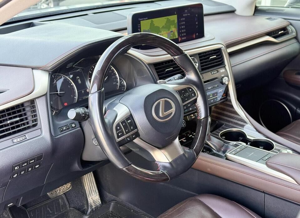 Lexus RX, IV Рестайлинг 300 2.0 AT (238 л.с.) 4WD