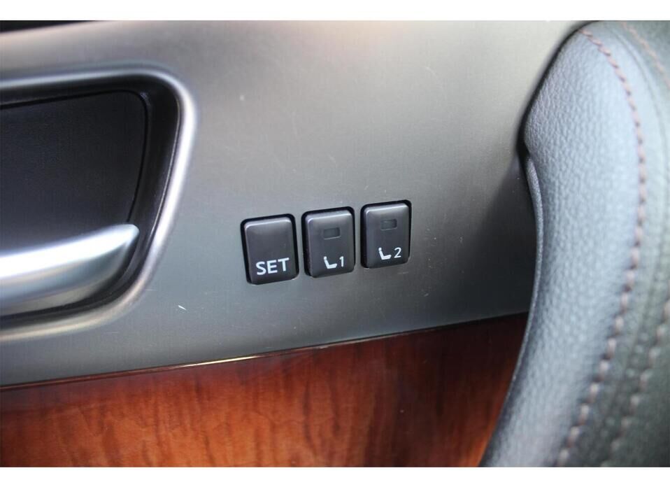 Infiniti FX FX37 3.7 AT (333 л.с.) 4WD