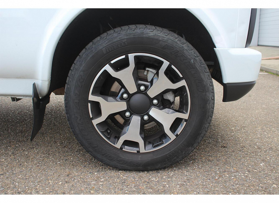 LADA (ВАЗ) Niva Legend 1.7 MT (83 л.с.) 4WD