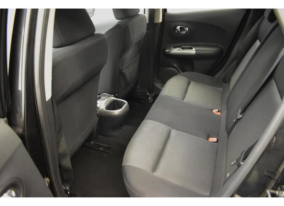 Nissan Juke 1.6 CVT (117 л.с.)