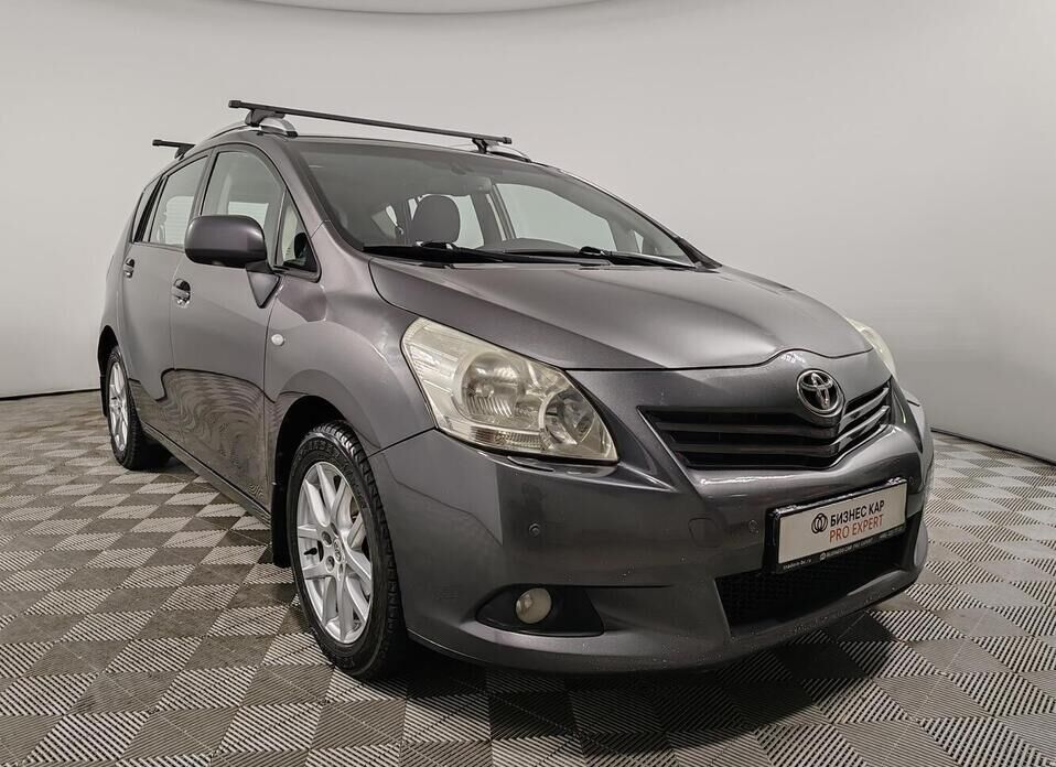 Toyota Verso, I 1.8 CVT (147 л.с.)