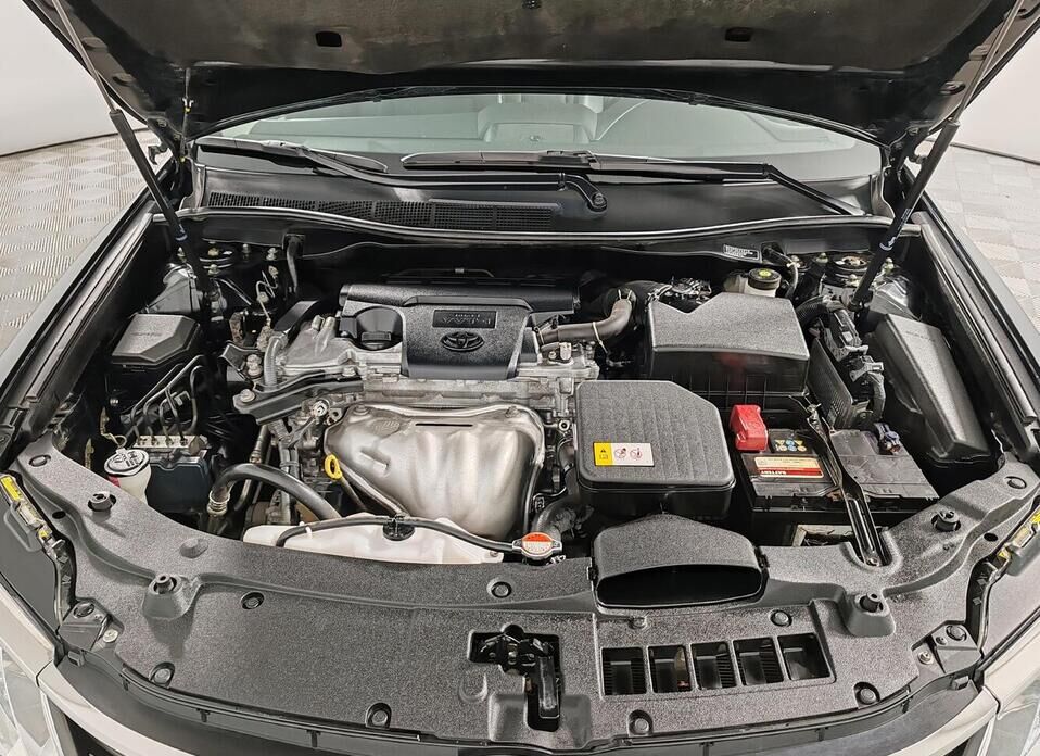 Toyota Camry, VII (XV50) Рестайлинг 2.5 AT (181 л.с.)