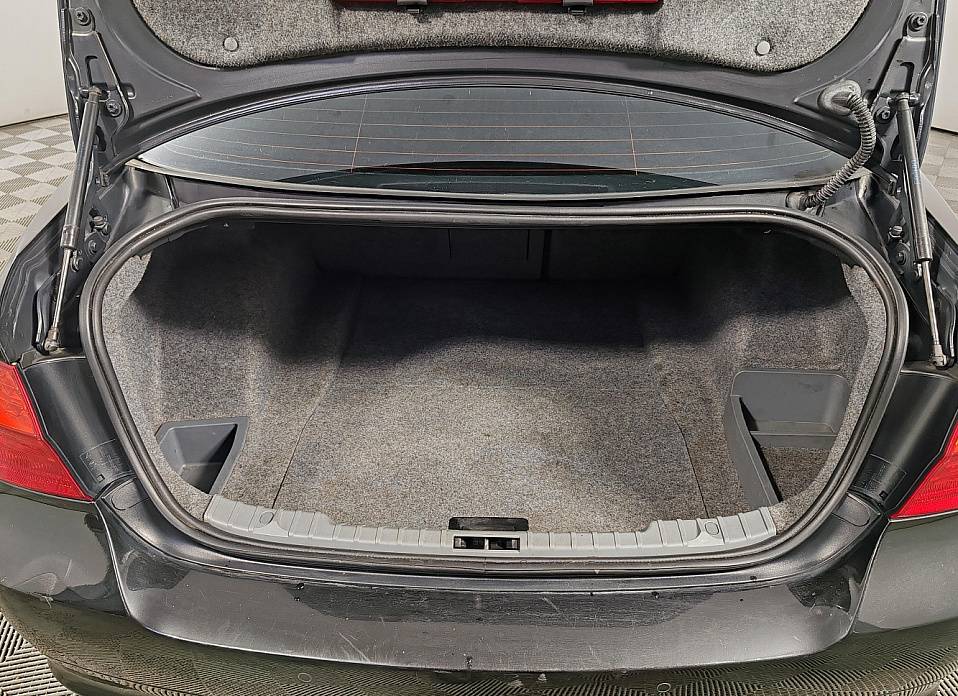 BMW 3 серии, V (E90/E91/E92/E93) Рестайлинг 320i 2.0 AT (156 л.с.)