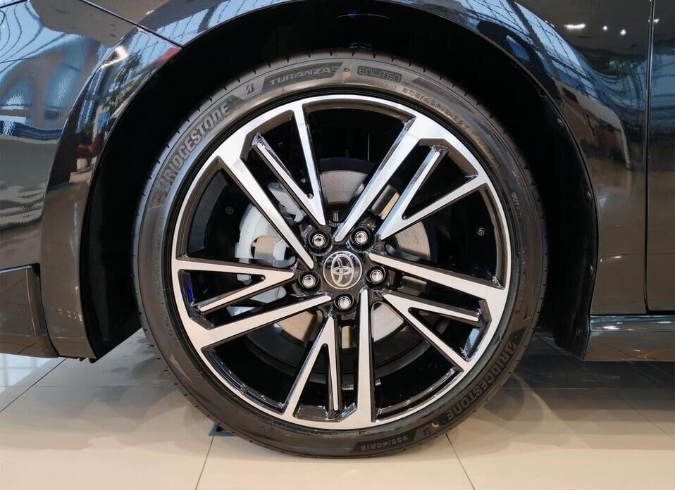 Toyota Camry, IX (XV80) China Market 2.0 CVT (173 л.с.)