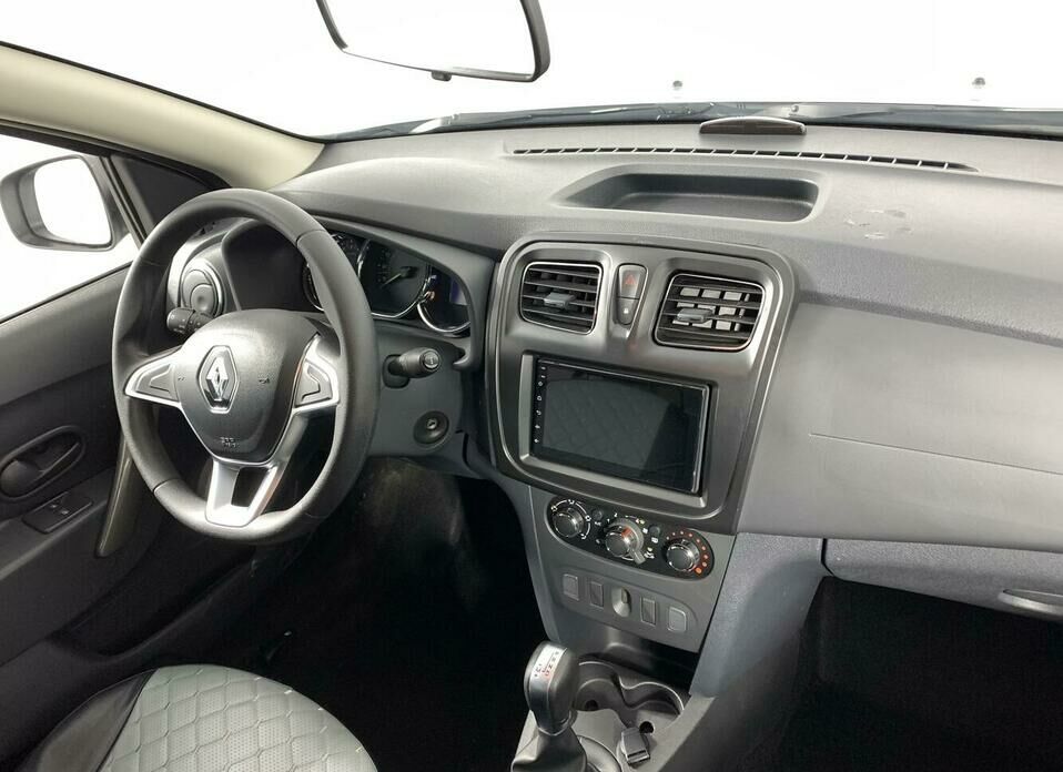 Renault Logan Stepway 1.6 CVT (113 л.с.)