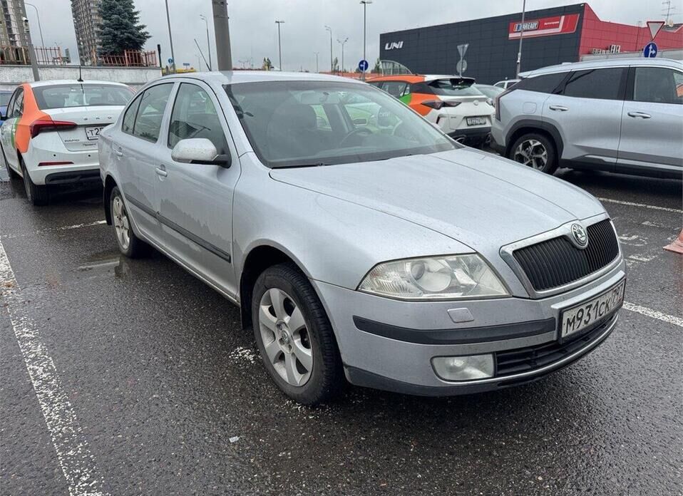 Skoda Octavia, II (A5) 1.6 MT (102 л.с.)