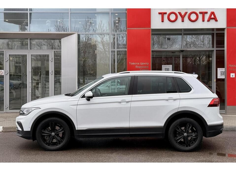 Volkswagen Tiguan, II Рестайлинг 2.0 AMT (180 л.с.) 4WD