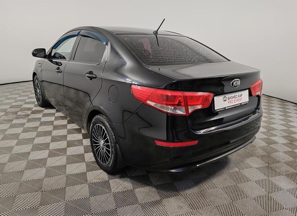 Kia Rio 1.6 MT (123 л.с.)