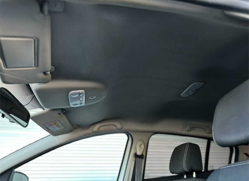 Renault Megane 1.6 MT (106 л.с.)