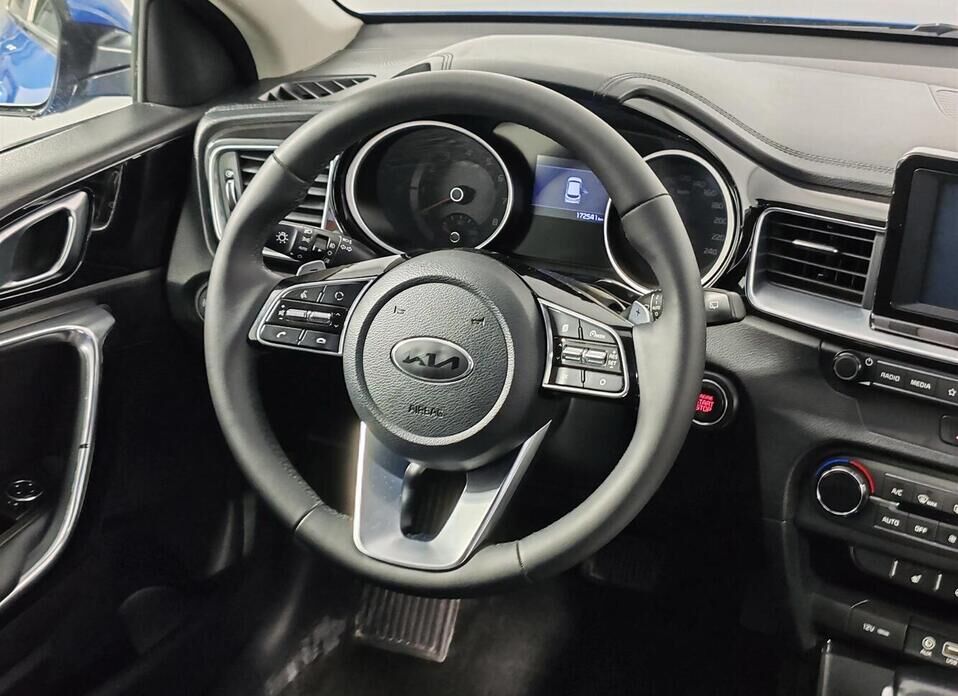Kia Ceed, III 1.6 AT (128 л.с.)