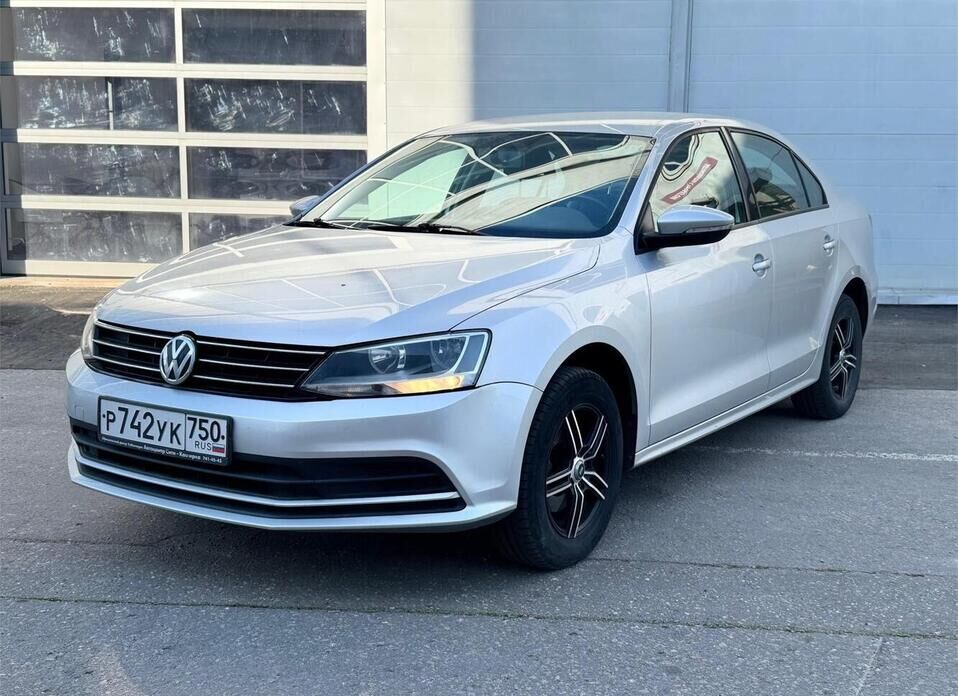 Volkswagen Jetta 1.6 AT (110 л.с.)