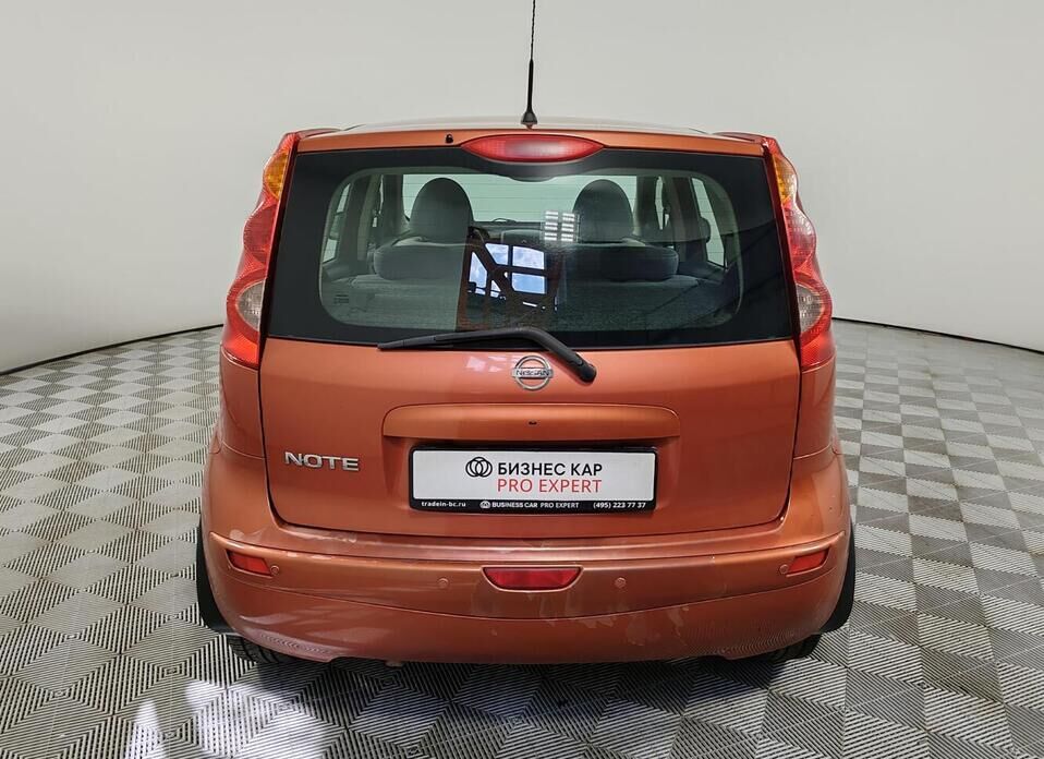 Nissan Note 1.6 AT (110 л.с.)