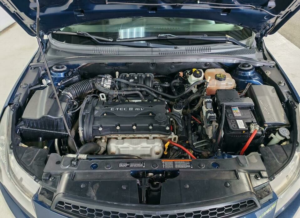 Chevrolet Cruze 1.6 AT (109 л.с.)