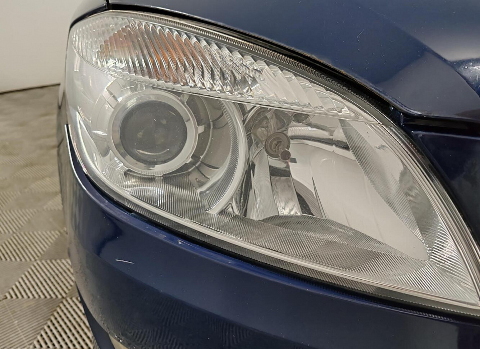 Skoda Fabia, II Рестайлинг 1.4 MT (86 л.с.)