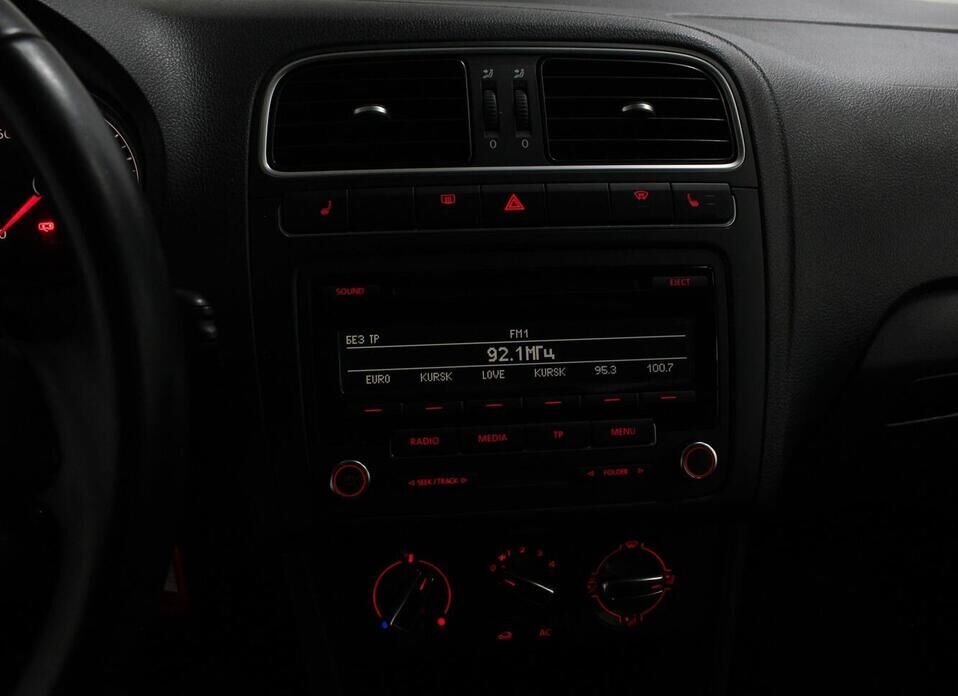 Volkswagen Polo, V 1.6 MT (105 л.с.)