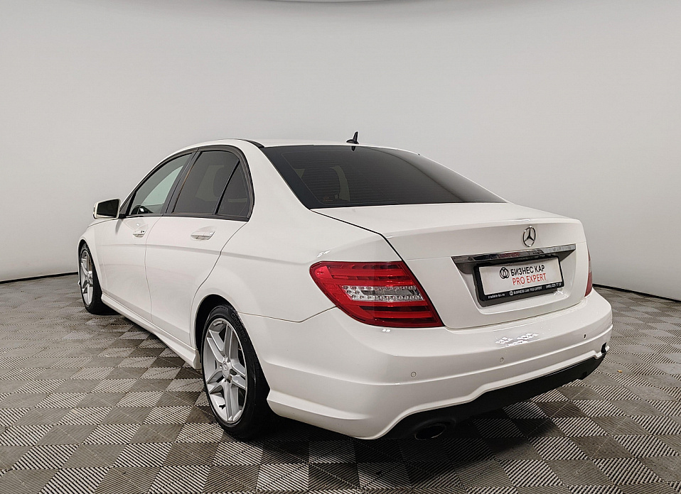 Mercedes-Benz C-Класс, III (W204) Рестайлинг 180 1.6 AT (156 л.с.)