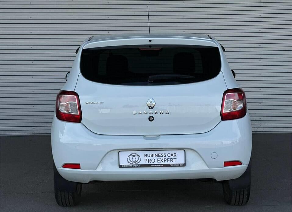 Renault Sandero, II Рестайлинг 1.6 MT (113 л.с.)