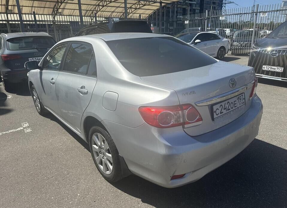 Toyota Corolla 1.6 AT (124 л.с.)