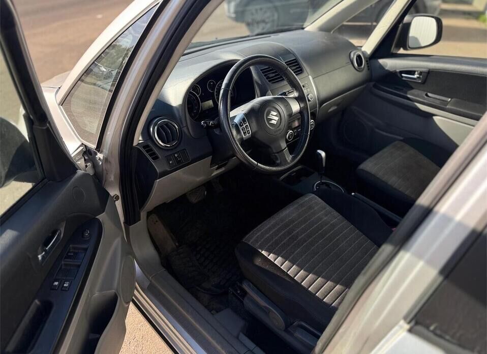 Suzuki SX4, I (Classic) Рестайлинг 1.6 AT (112 л.с.)