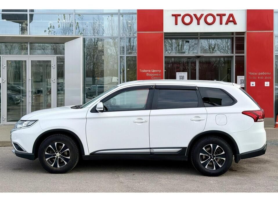 Mitsubishi Outlander, III Рестайлинг 2 2.4 CVT (167 л.с.) 4WD