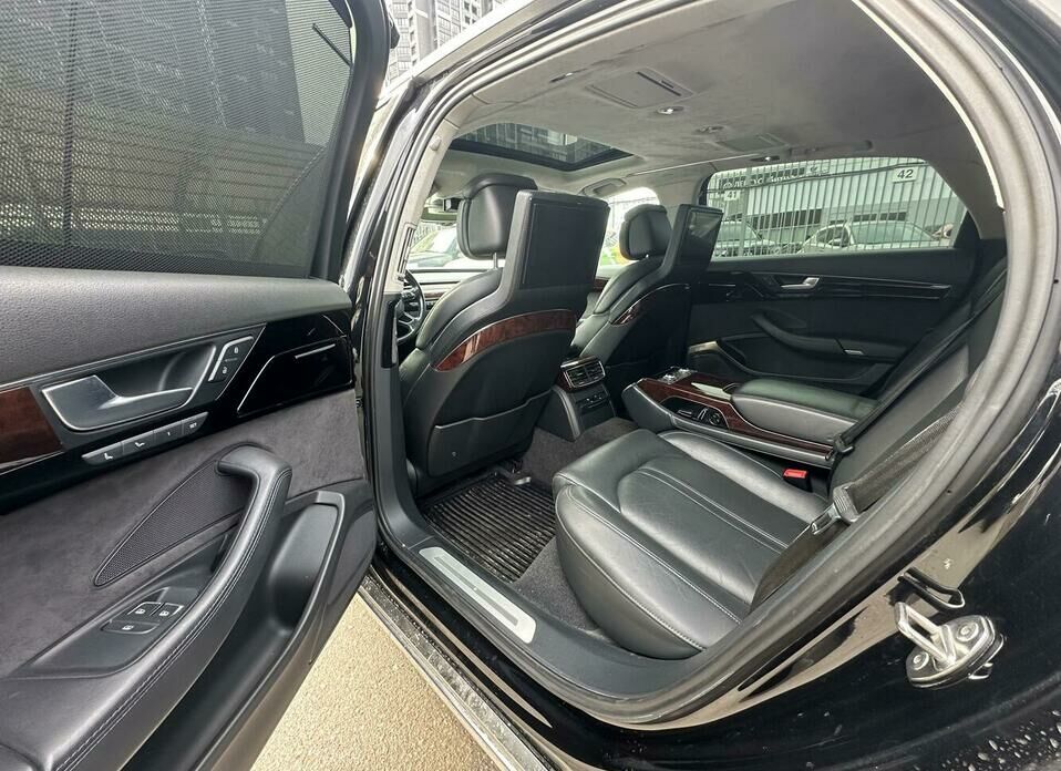 Audi A8 3.0 AT (290 л.с.) 4WD