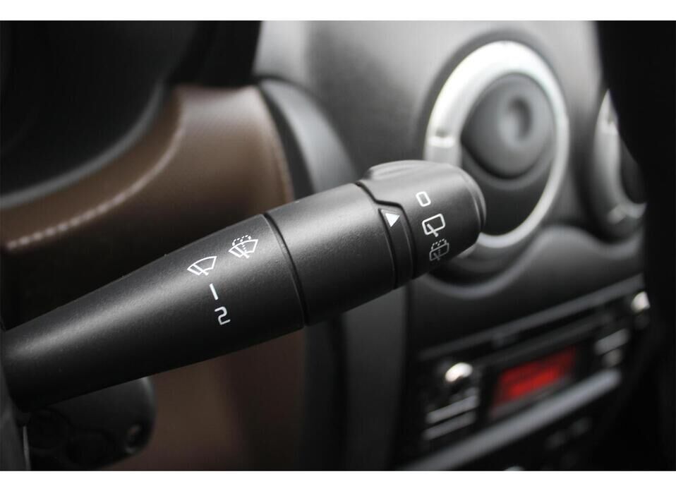 LADA (ВАЗ) Largus, I 1.6 MT (105 л.с.)