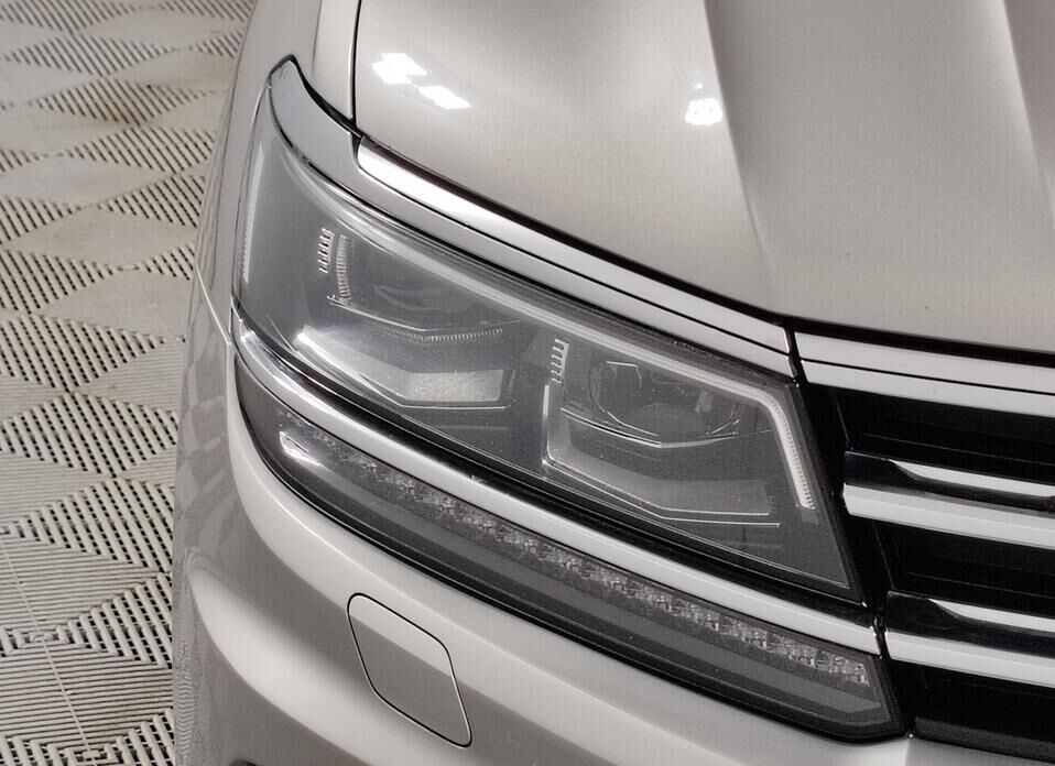 Volkswagen Tiguan, II 2.0 AMT (180 л.с.) 4WD