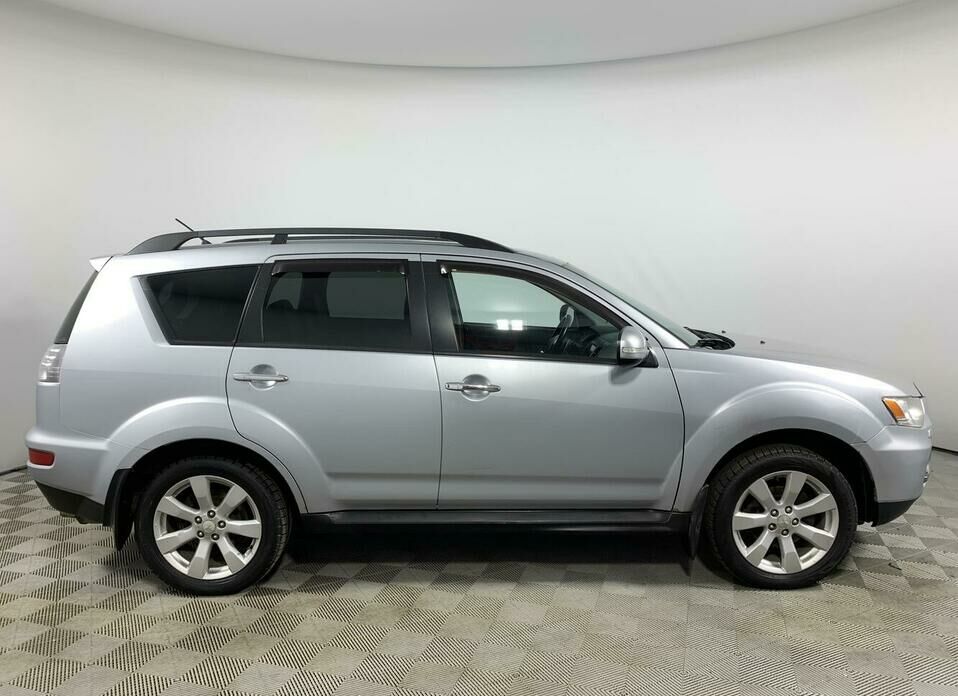 Mitsubishi Outlander 2.4 CVT (170 л.с.) 4WD