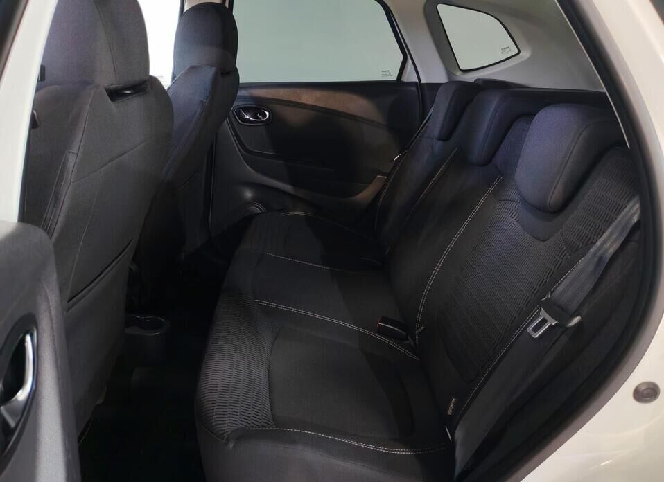 Renault Kaptur 1.6 MT (114 л.с.)